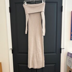 Abercrombie & Fitch Ribbed Knit Sweater in Beige